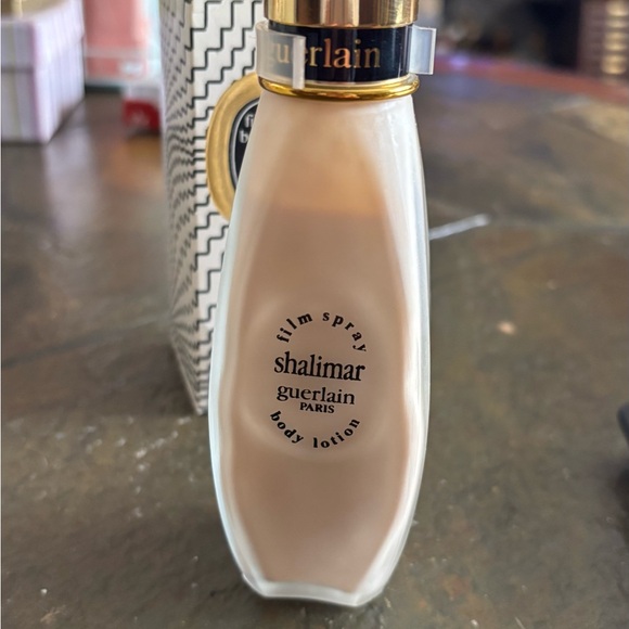 Mother’s Day Special Vintage Shalimar film spray body lotion and bath oil set. - Picture 3 of 8